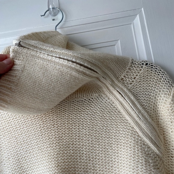 Banana Republic chunky cozy asymmetrical zip cowl neck sweater cream L - Picture 5 of 6